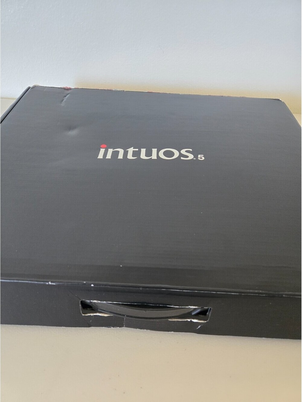 Wacom Intuos5 Touch Medium PTH-650 Graphics Drawing Pen Tablet Black Ring